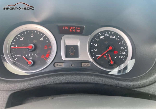Renault Clio cena 10900 przebieg: 176000, rok produkcji 2009 z Biecz małe 191